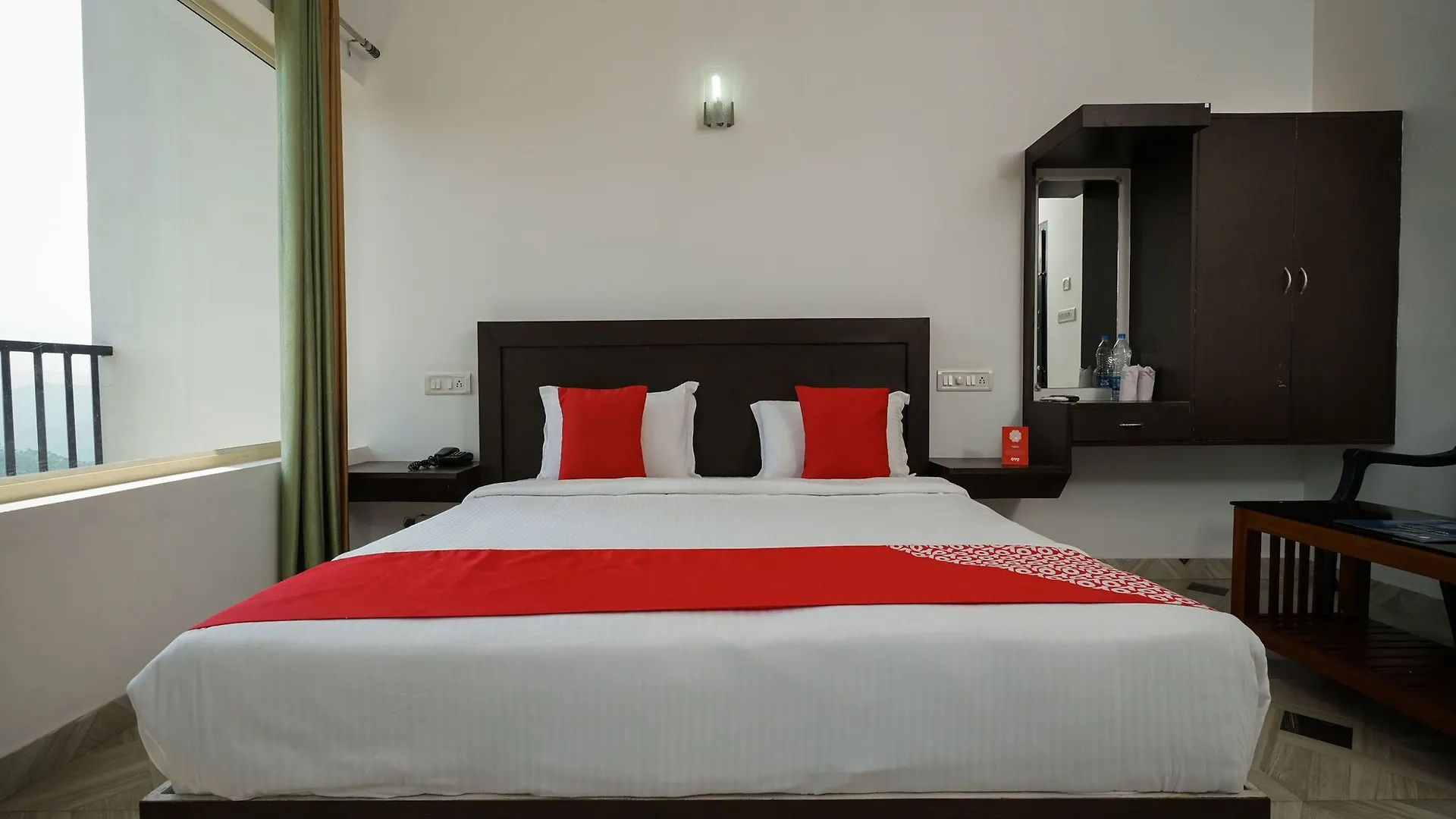 Oyo 13434 Hotel Hill Top Munnar